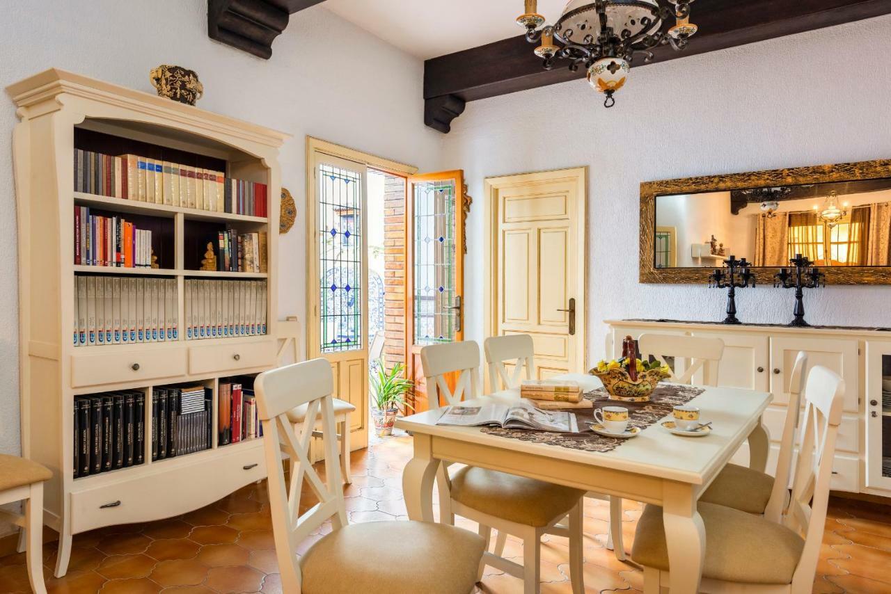 HSH Suites Barrio Santa Cruz Sevilla Exterior foto